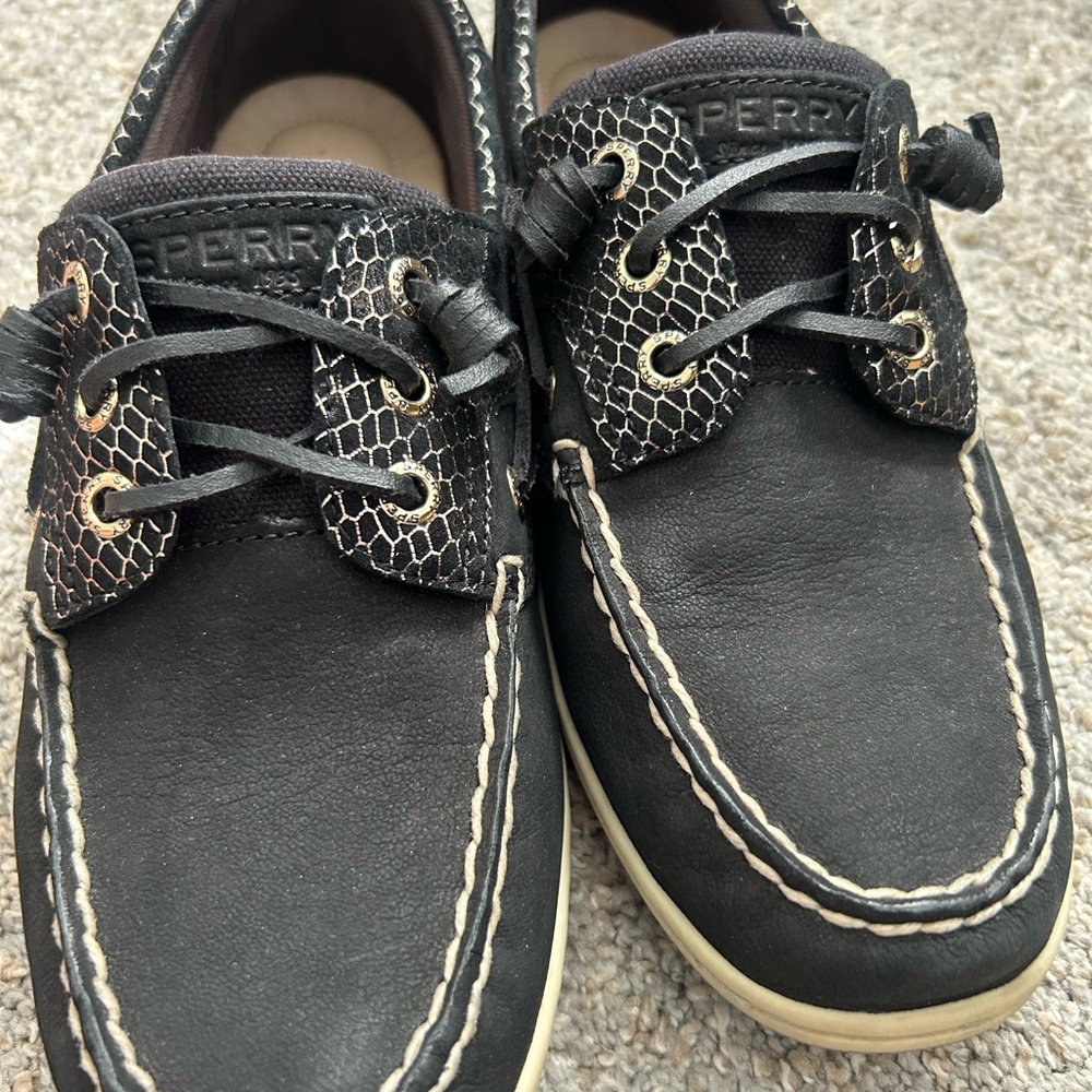 Sperry Black Boat Shoes with Rawhide Laces and Rubber Sole